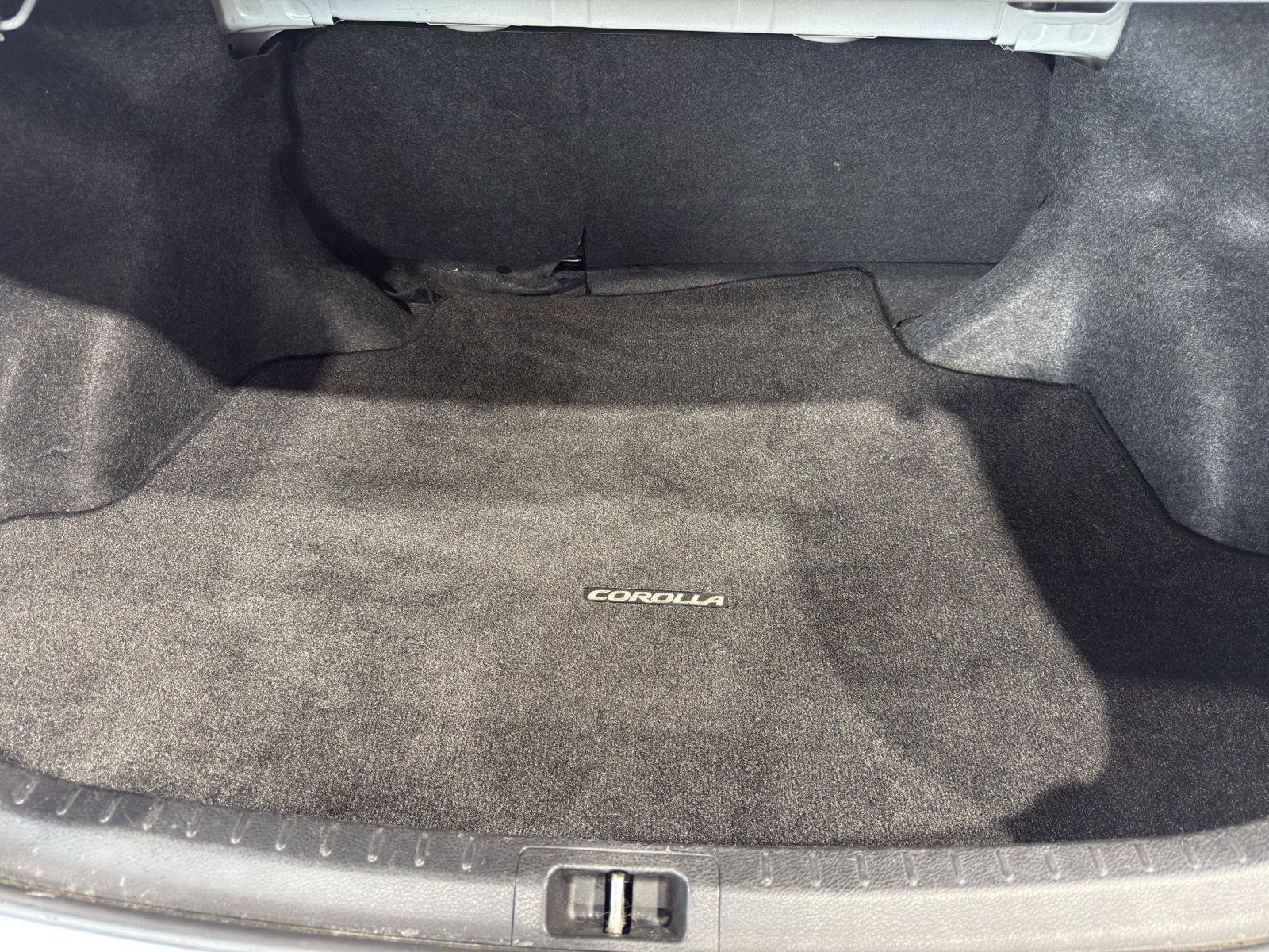 Used 2017 Toyota Corolla XSE w/ Carpet Mat Package (TMS) FWD image 36