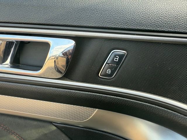 Certified 2019 Ford Explorer XLT w/ Equipment Group 202A FWD image 23