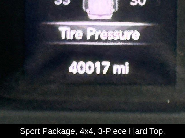 Used 2023 Jeep Gladiator Sport AWD/4WD image 29