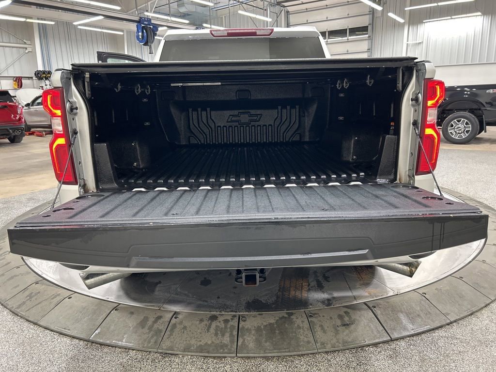Used 2019 Chevrolet Silverado 1500 Custom w/ Trailering Package image 22