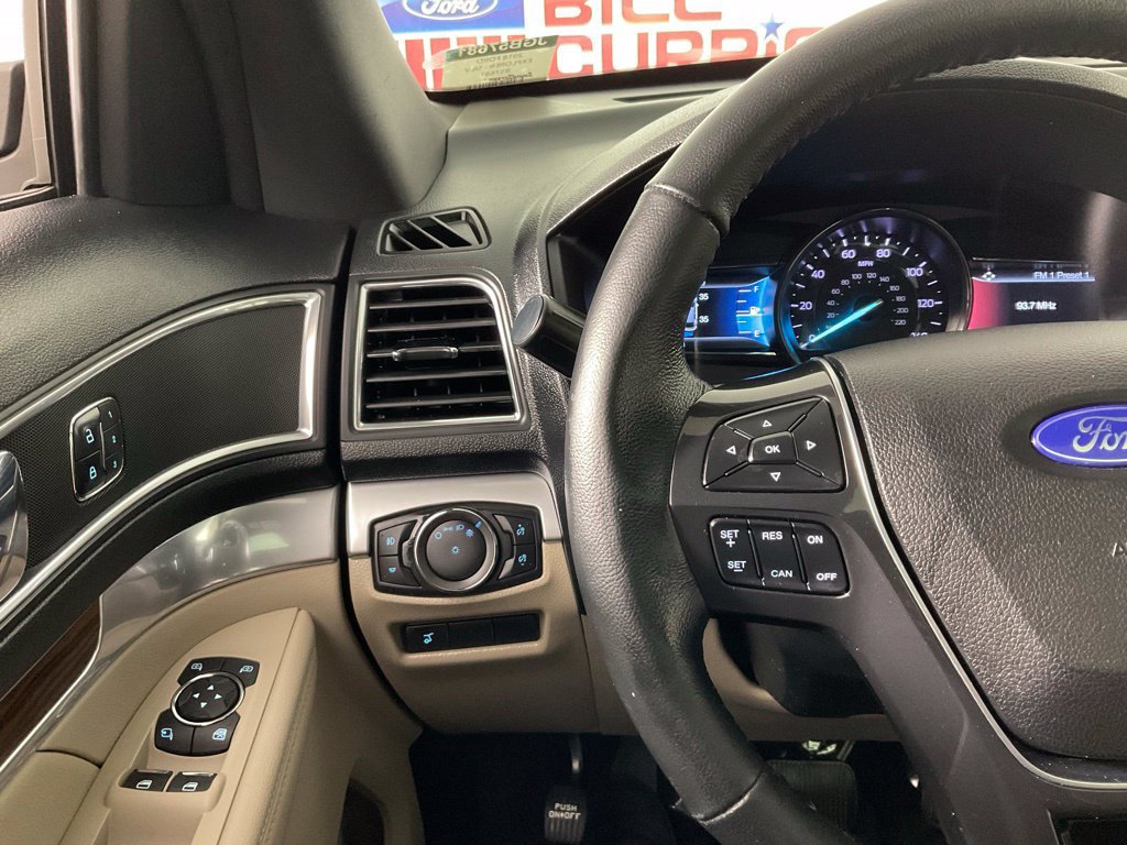 Certified 2018 Ford Explorer Limited FWD image 24