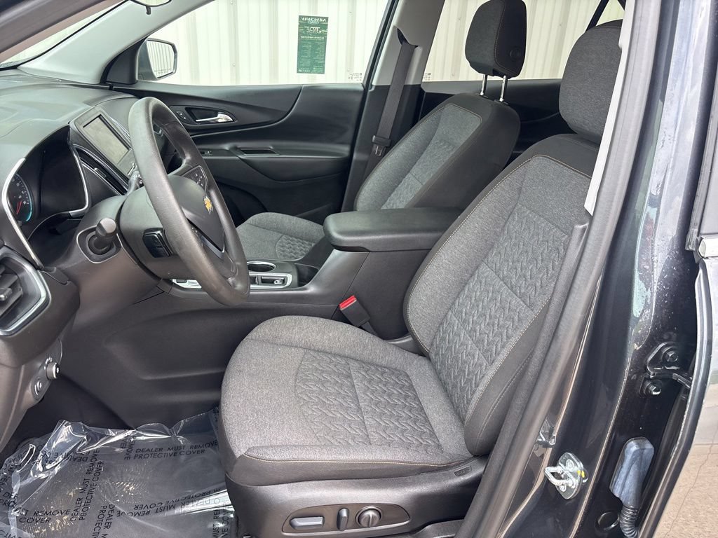 Used 2023 Chevrolet Equinox LT AWD/4WD image 11