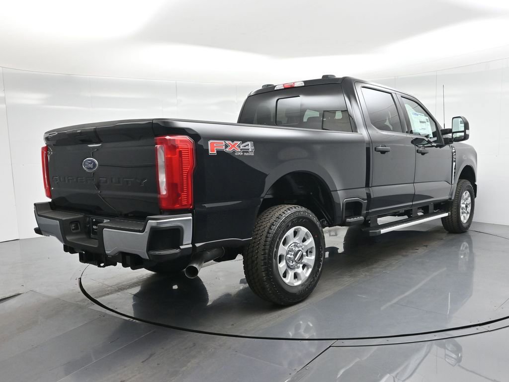 Certified 2024 Ford F250 XLT w/ FX4 Off-Road Package image 28