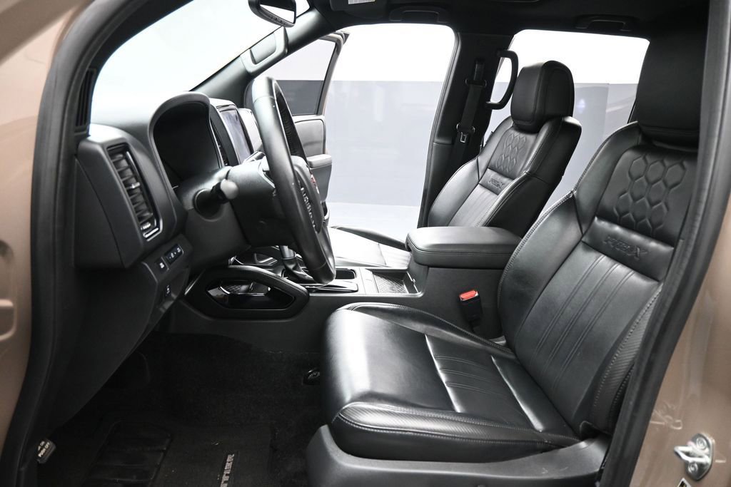 Used 2022 Nissan Frontier Pro-X w/ Pro-X Premium Package RWD image 9