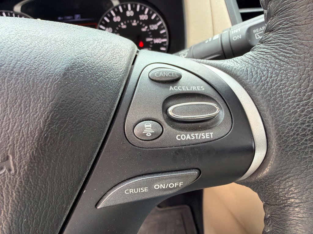 Used 2017 Nissan Pathfinder Platinum AWD/4WD image 44