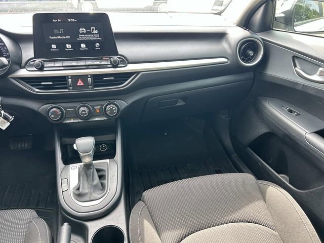 Used 2021 Kia Forte LXS FWD image 13