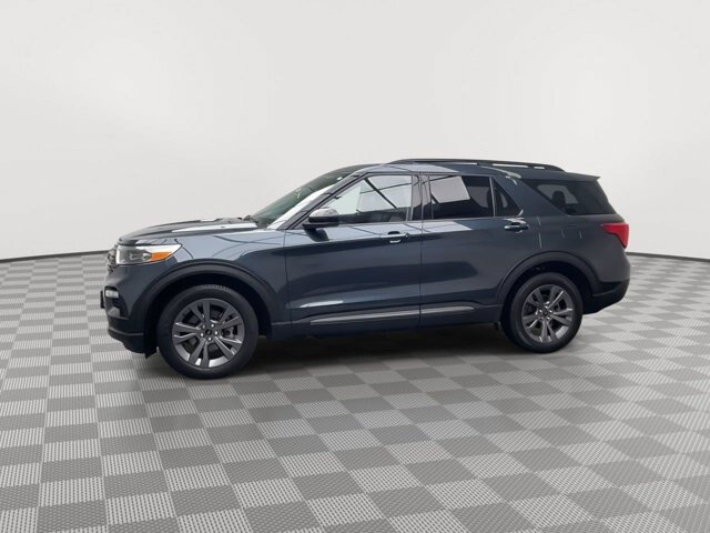 Certified 2024 Ford Explorer XLT w/ Equipment Group 202A AWD/4WD image 40
