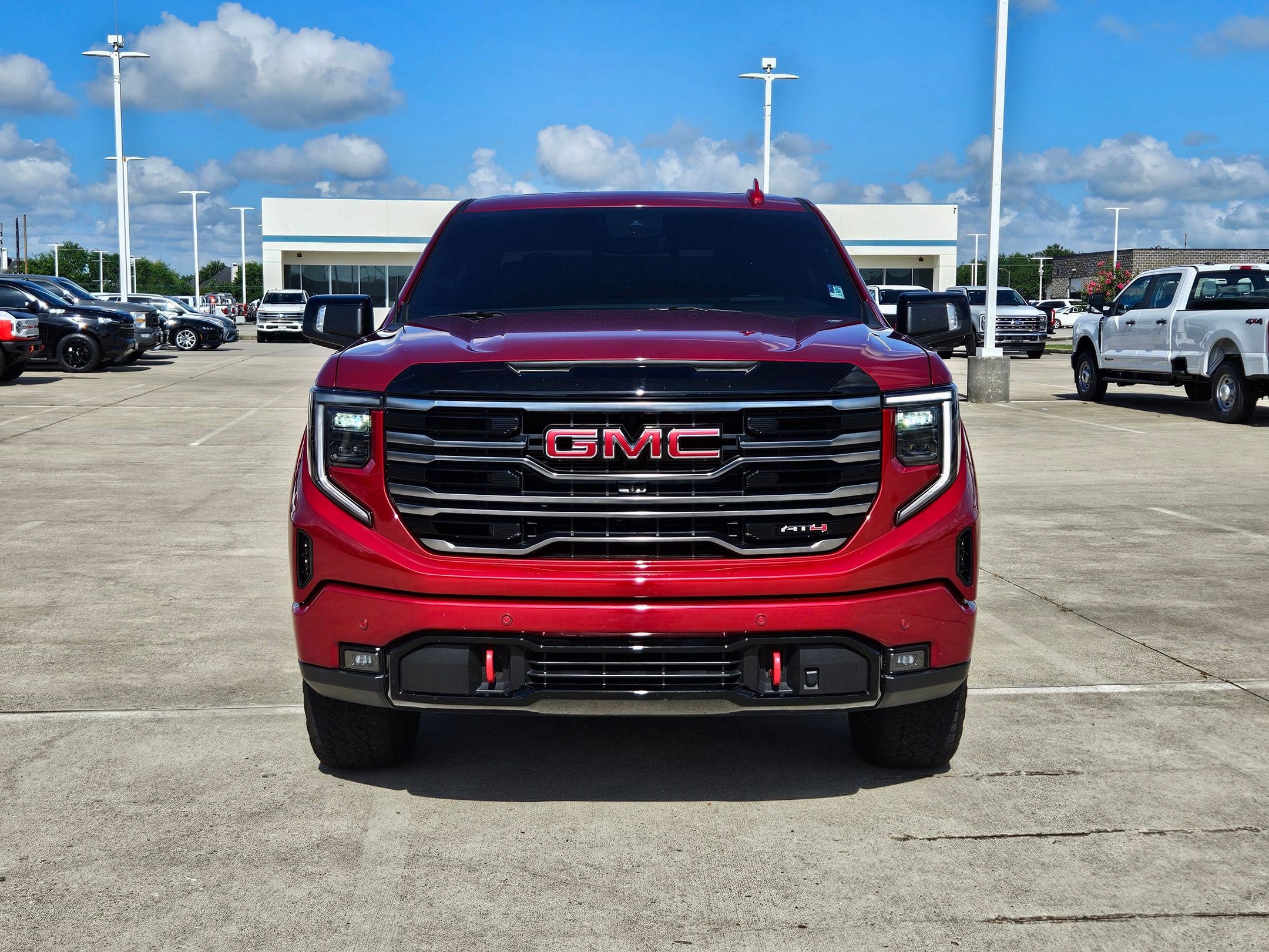 Used 2025 GMC Sierra 1500 AT4 w/ AT4 Premium Package AWD/4WD image 11