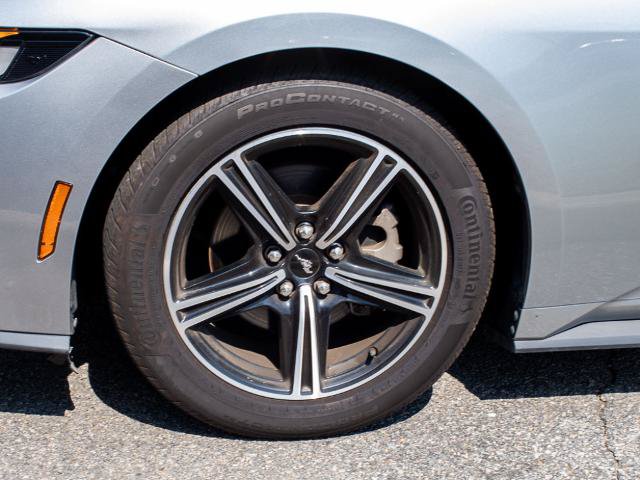 Certified 2025 Ford Mustang Premium RWD image 5