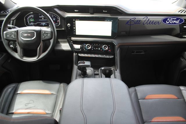 Used 2025 GMC Sierra 1500 AT4 w/ AT4 Premium Package AWD/4WD image 17