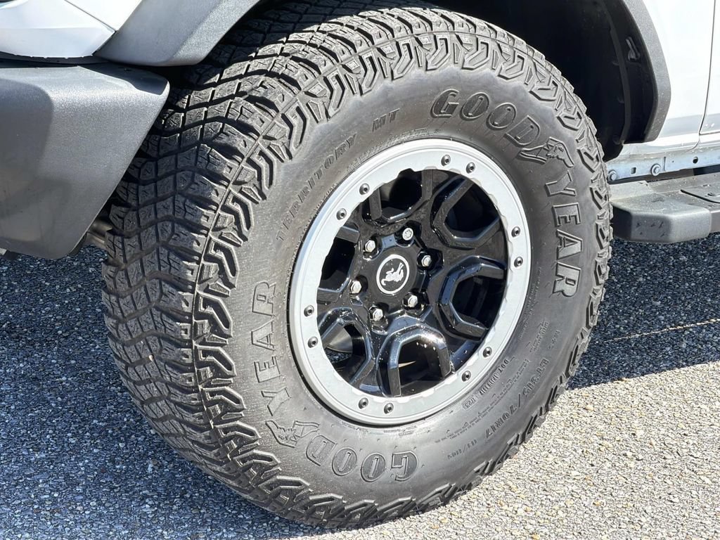 Certified 2023 Ford Bronco Outer Banks w/ Sasquatch Package AWD/4WD image 9