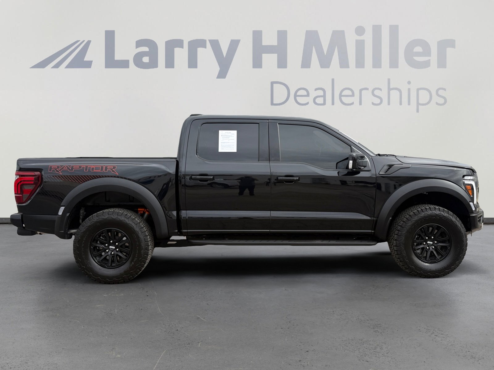 Certified 2024 Ford F150 Raptor image 6