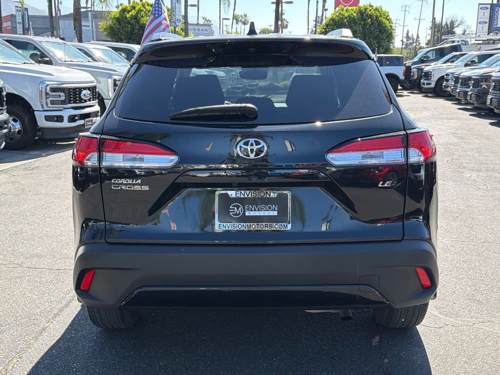 Used 2024 Toyota Corolla Cross LE FWD image 11