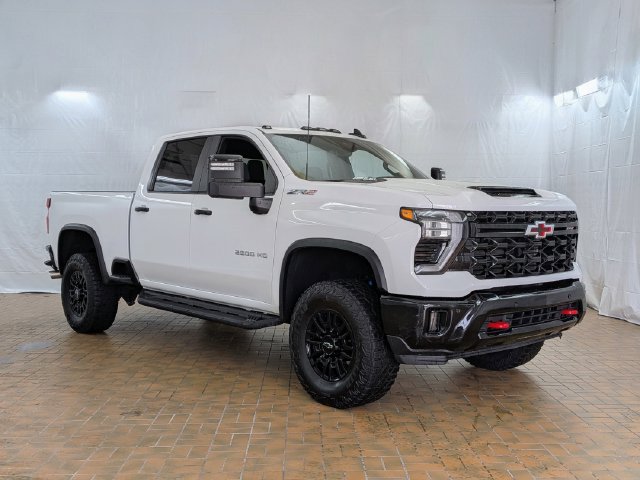 Used 2026 Chevrolet Silverado 2500 ZR2 AWD/4WD image 1