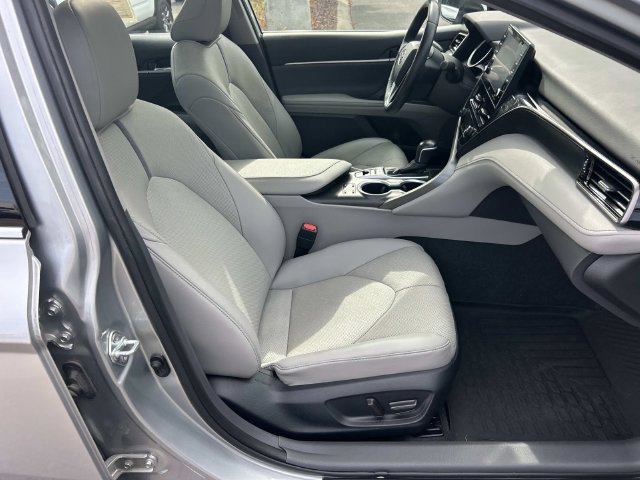 Used 2023 Toyota Camry XLE w/ Navigation Package FWD image 27