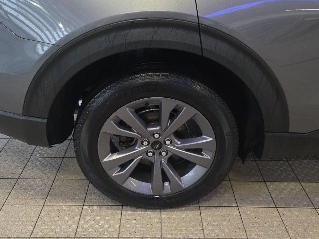 Certified 2022 Ford Explorer XLT w/ Equipment Group 202A image 7