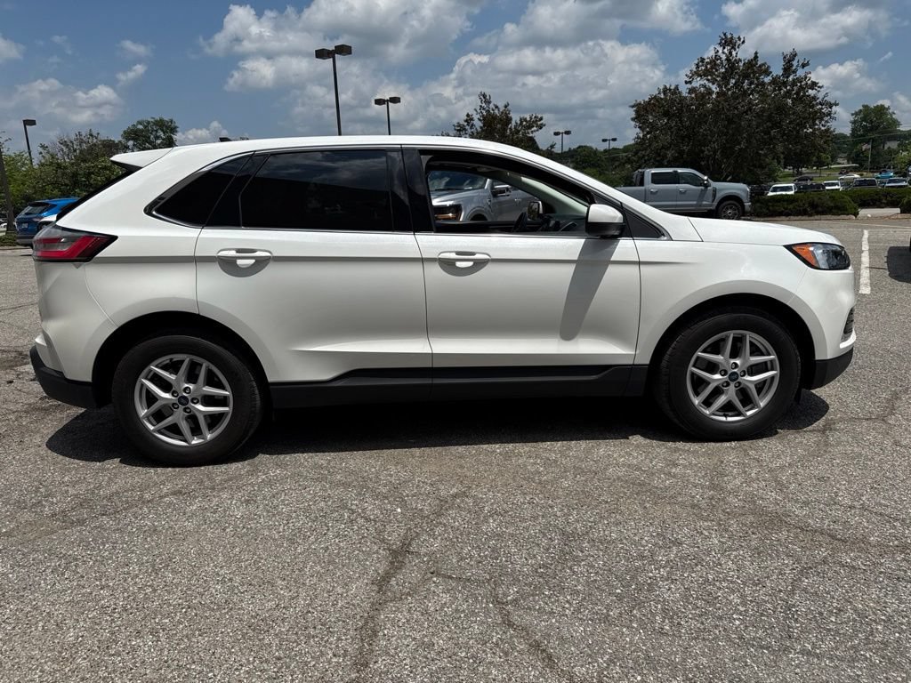Certified 2022 Ford Edge SEL w/ Convenience Package AWD/4WD image 13