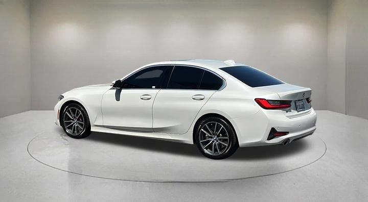 Used 2020 BMW 330i Sedan w/ Premium Package RWD image 4