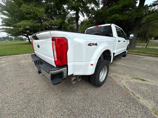 Certified 2025 Ford F350 XLT AWD/4WD image 9