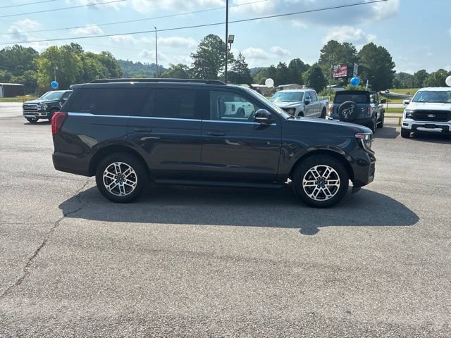 Certified 2025 Ford Expedition Active AWD/4WD image 58