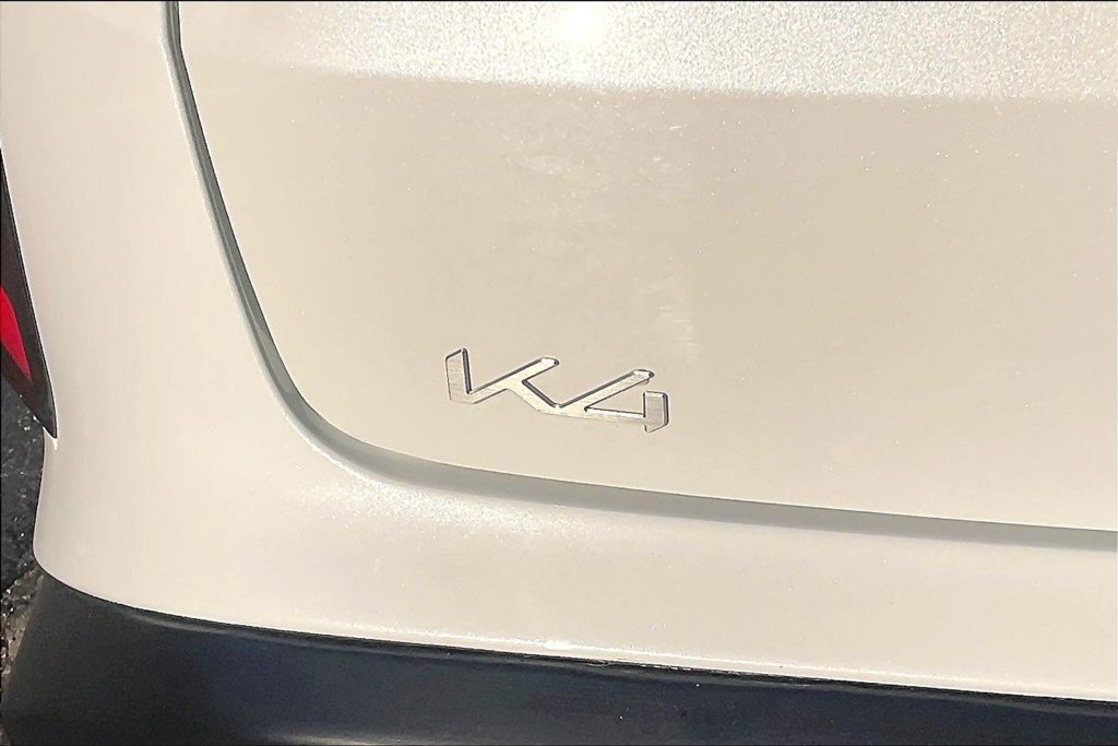 Used 2026 Kia K4 FWD image 7