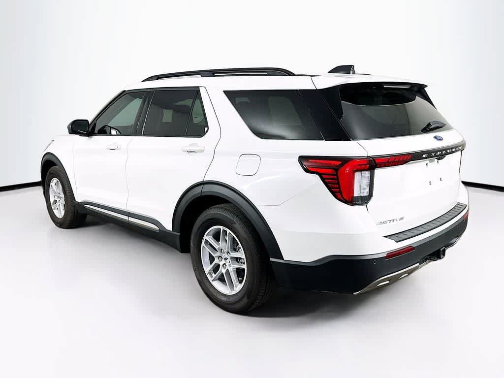 Certified 2025 Ford Explorer Active w/ Active Comfort Package RWD image 4