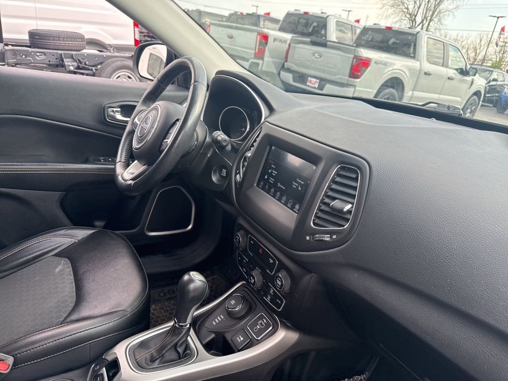 Used 2019 Jeep Compass Latitude w/ Cold Weather Group image 35