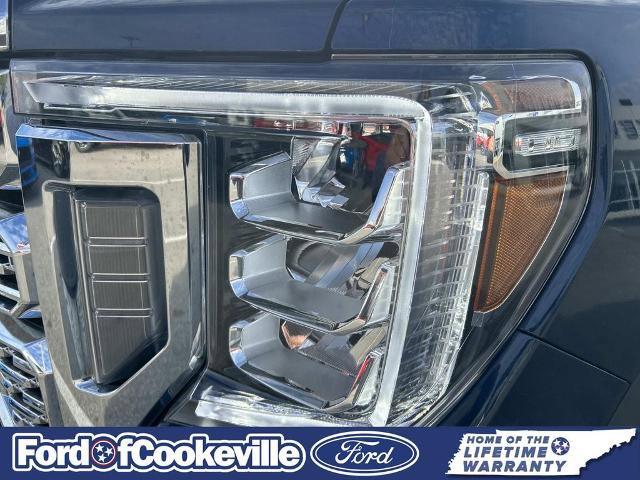 Used 2023 GMC Sierra 2500 Denali w/ Denali Ultimate Package AWD/4WD image 9
