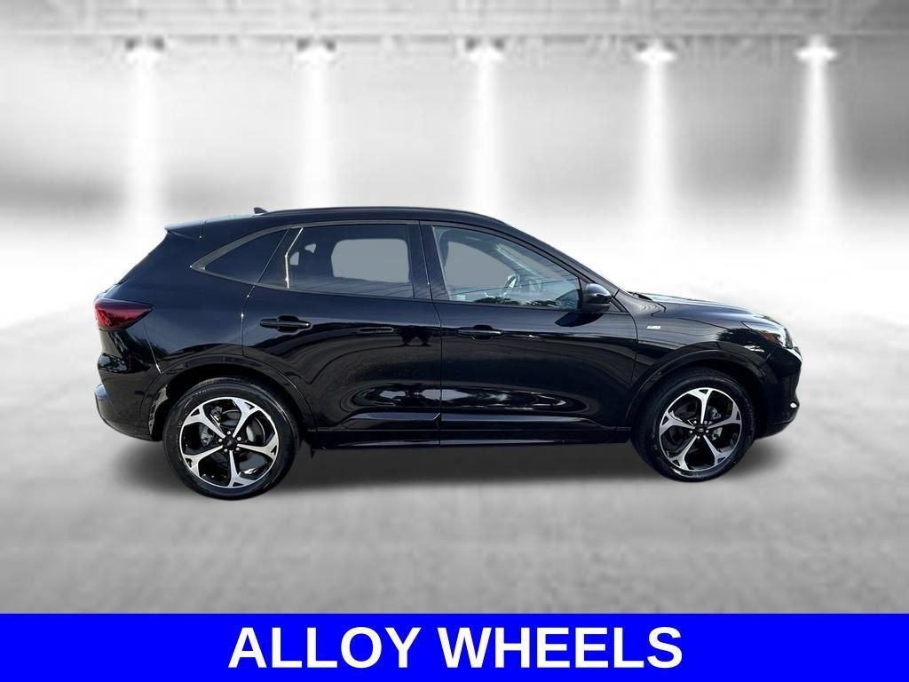 Certified 2023 Ford Escape ST-Line Select w/ Tech Pack #2 AWD/4WD video 3