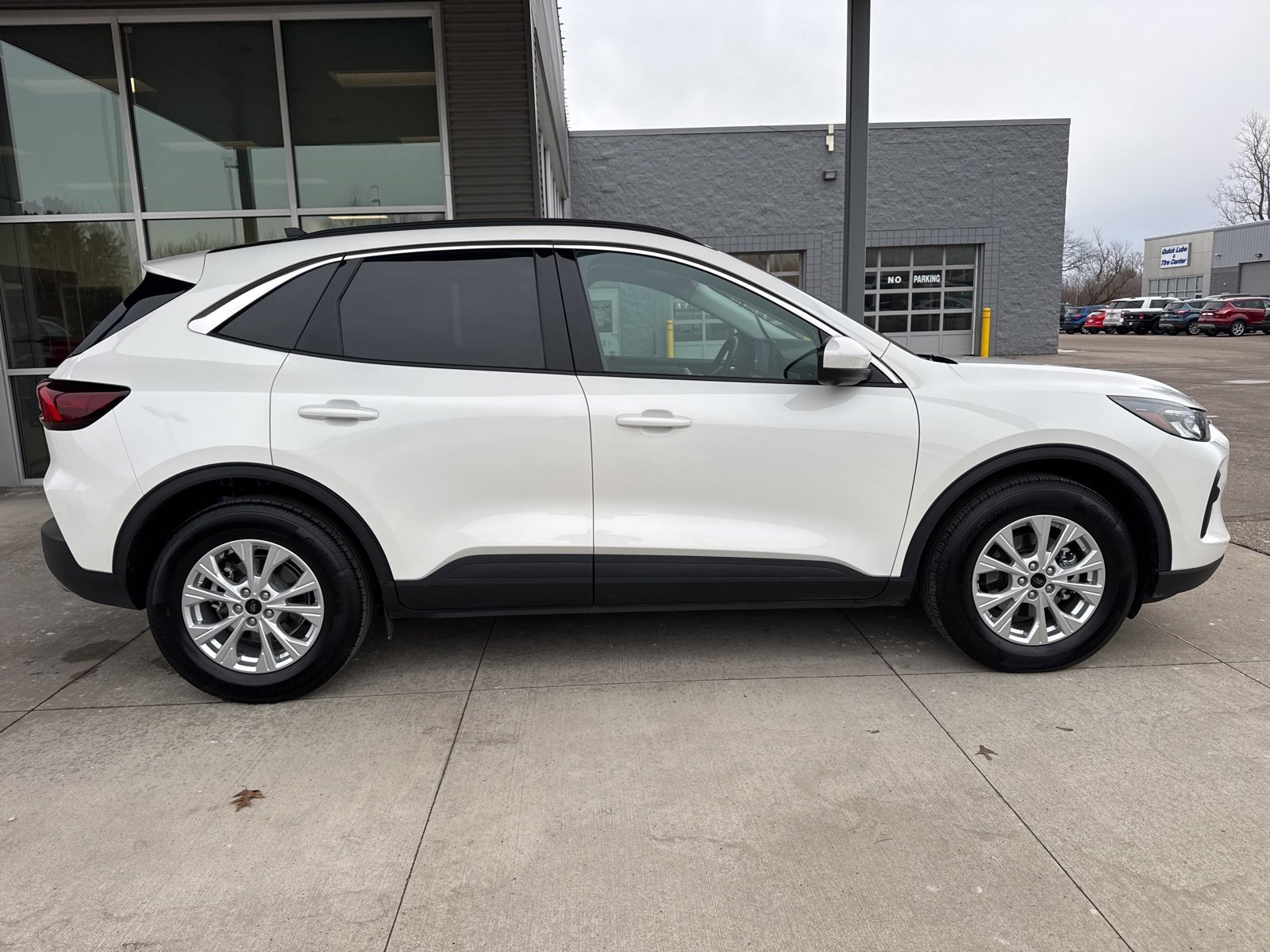 Certified 2023 Ford Escape Active w/ Tech Pack #2 image 2