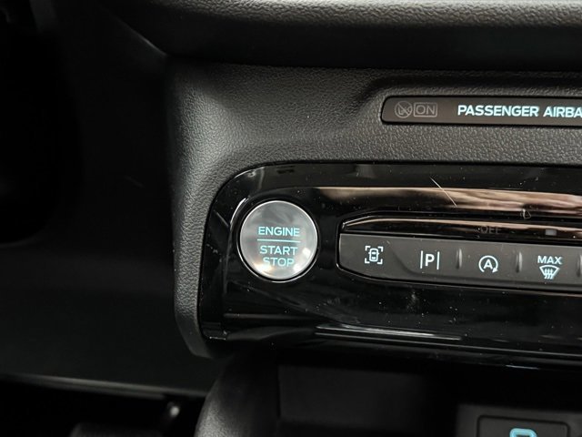 Certified 2023 Ford Escape Platinum w/ Premium Technology Package image 17