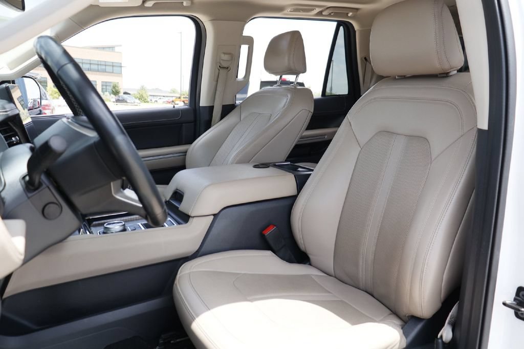 Certified 2024 Ford Expedition Max Limited RWD image 5
