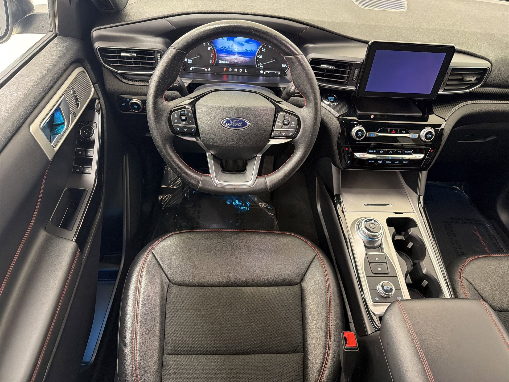 Certified 2023 Ford Explorer ST-Line AWD/4WD image 27