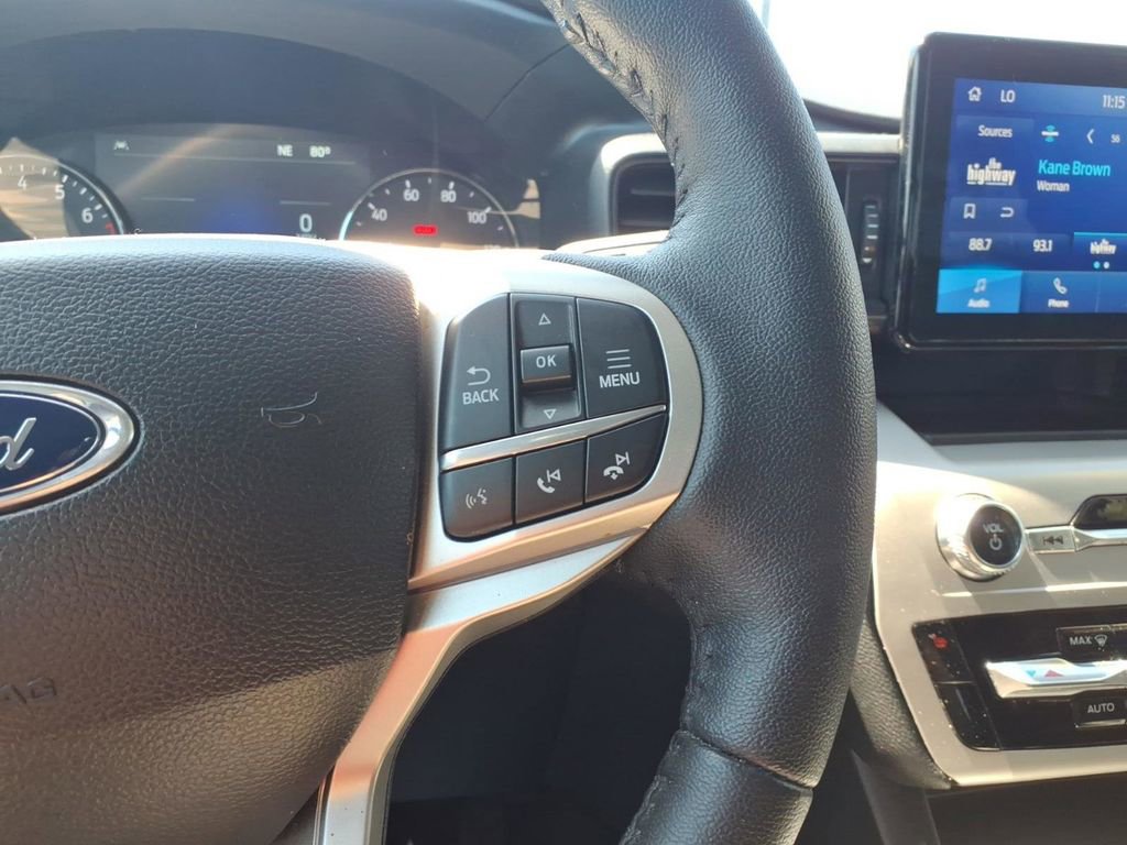 Certified 2024 Ford Explorer XLT AWD/4WD image 17