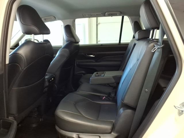 Used 2024 Toyota Grand Highlander FWD image 12