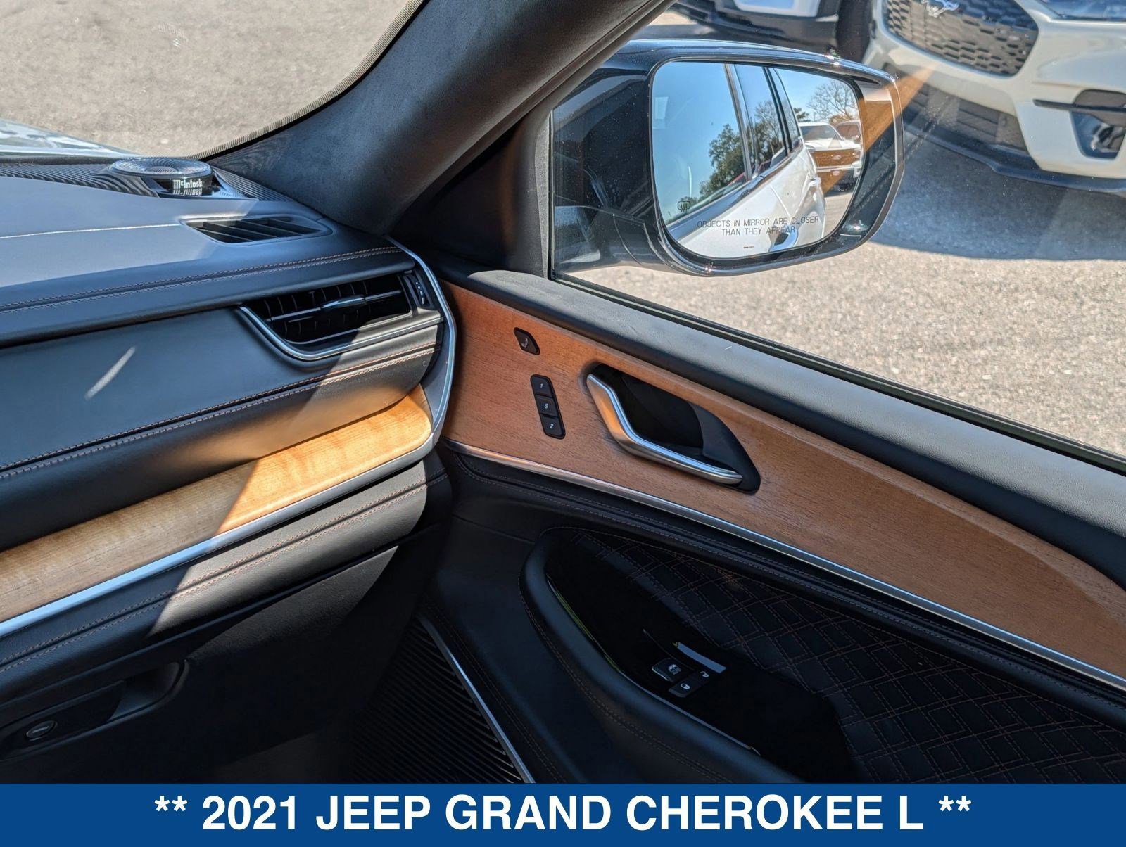 Used 2021 Jeep Grand Cherokee L Summit image 19