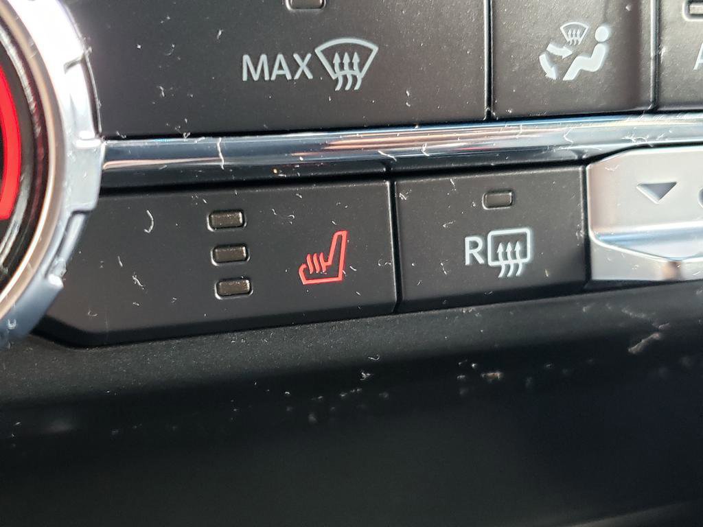 Certified 2022 Ford F150 XLT w/ Equipment Group 302A High image 23