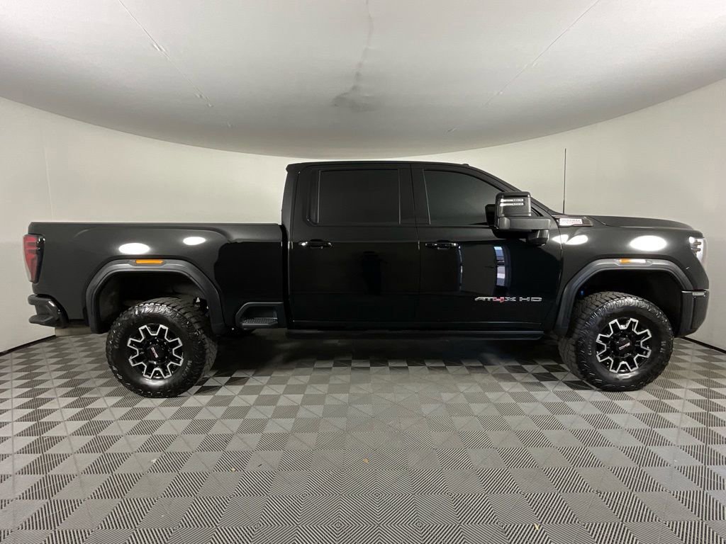 Used 2024 GMC Sierra 2500 AT4X image 6