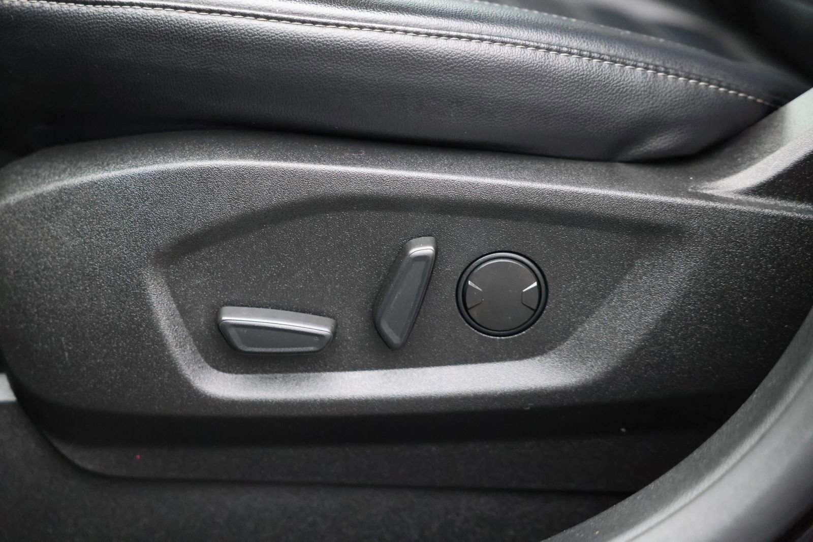 Certified 2022 Ford Edge SEL w/ Convenience Package image 17