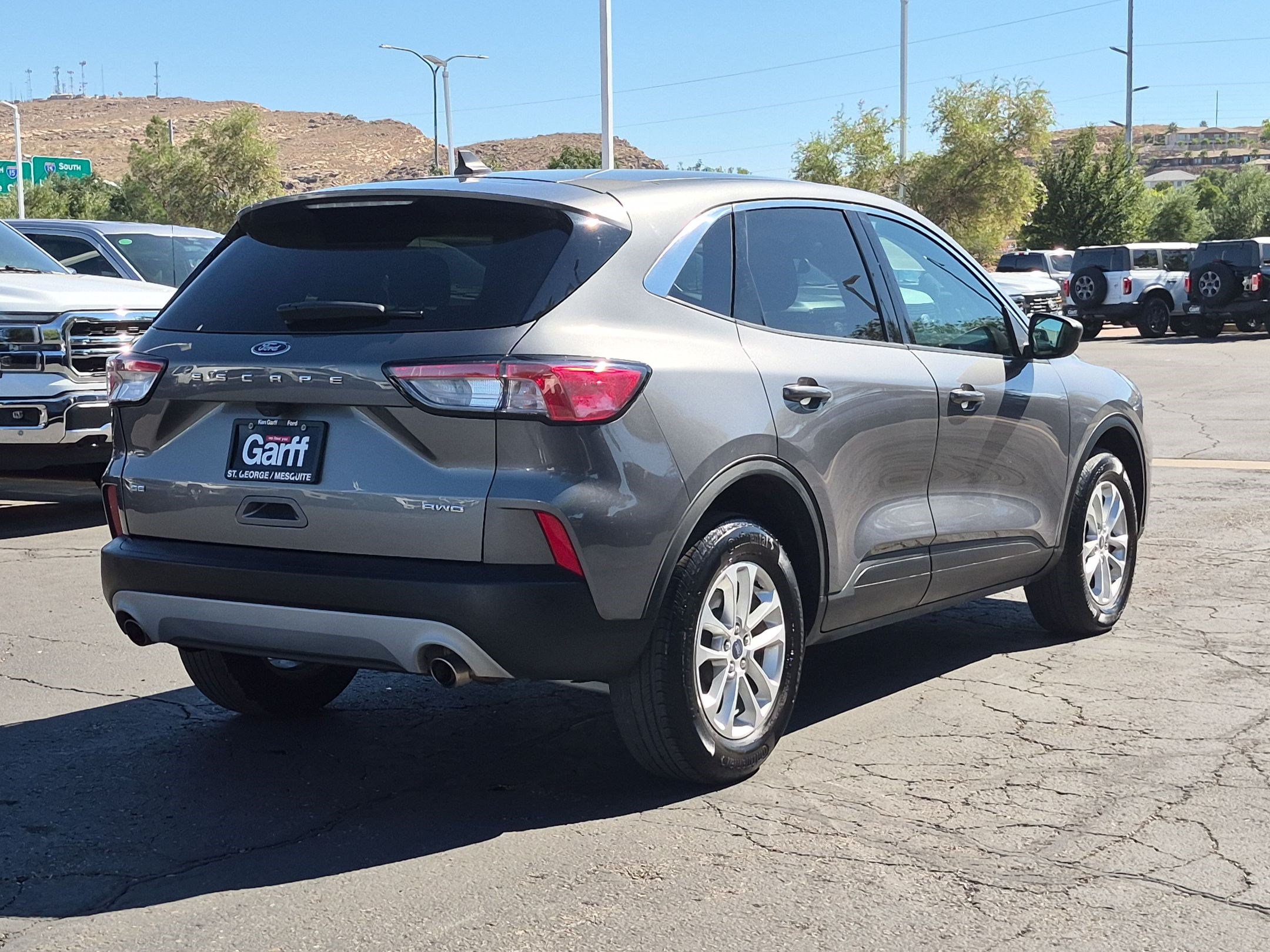 Certified 2022 Ford Escape SE AWD/4WD image 4