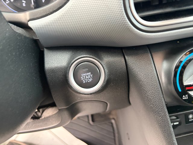 Used 2018 Hyundai Kona SEL w/ SEL Tech Package 02 AWD/4WD image 30