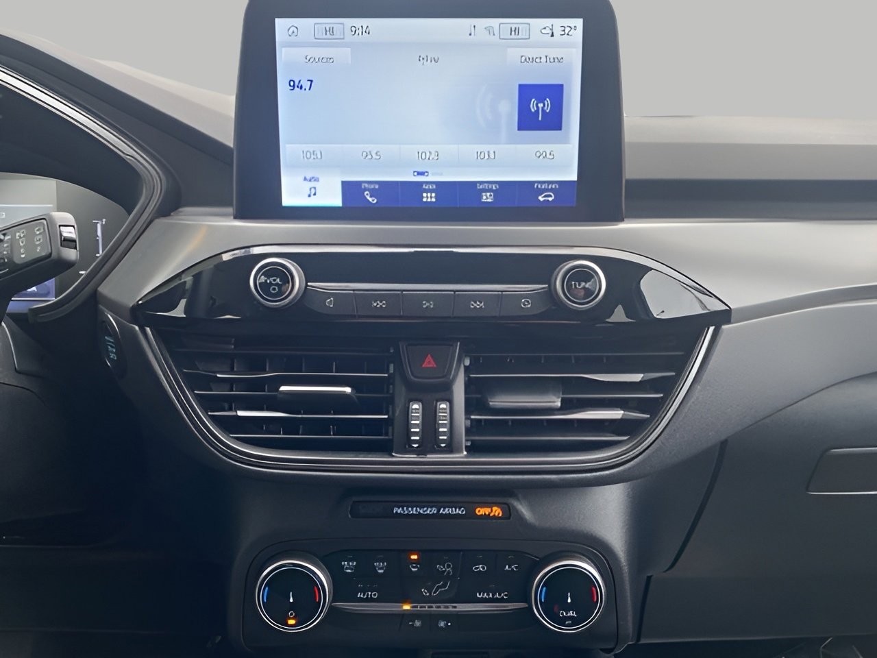 Certified 2025 Ford Escape Active image 18