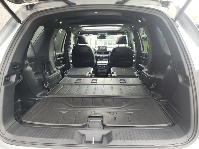 Used 2023 Honda Pilot TrailSport image 22