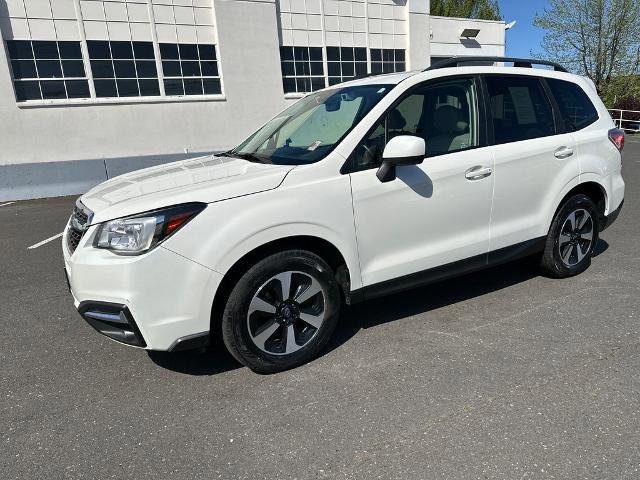 Used 2017 Subaru Forester 2.5i Premium AWD/4WD image 2