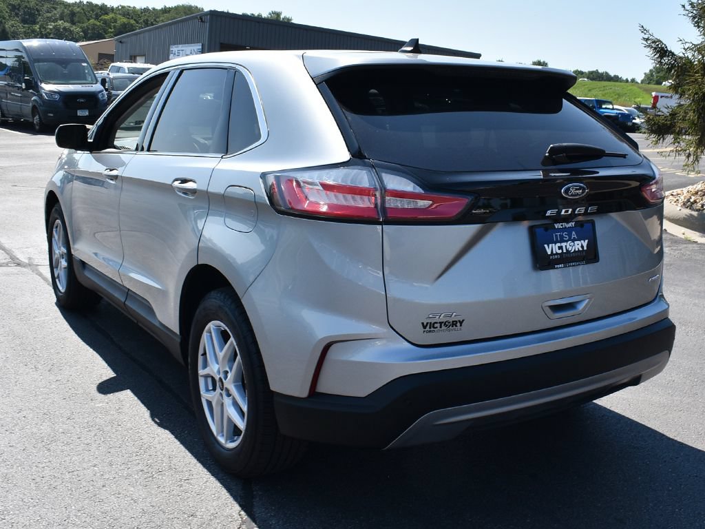 Certified 2024 Ford Edge SEL w/ Convenience Package AWD/4WD image 3