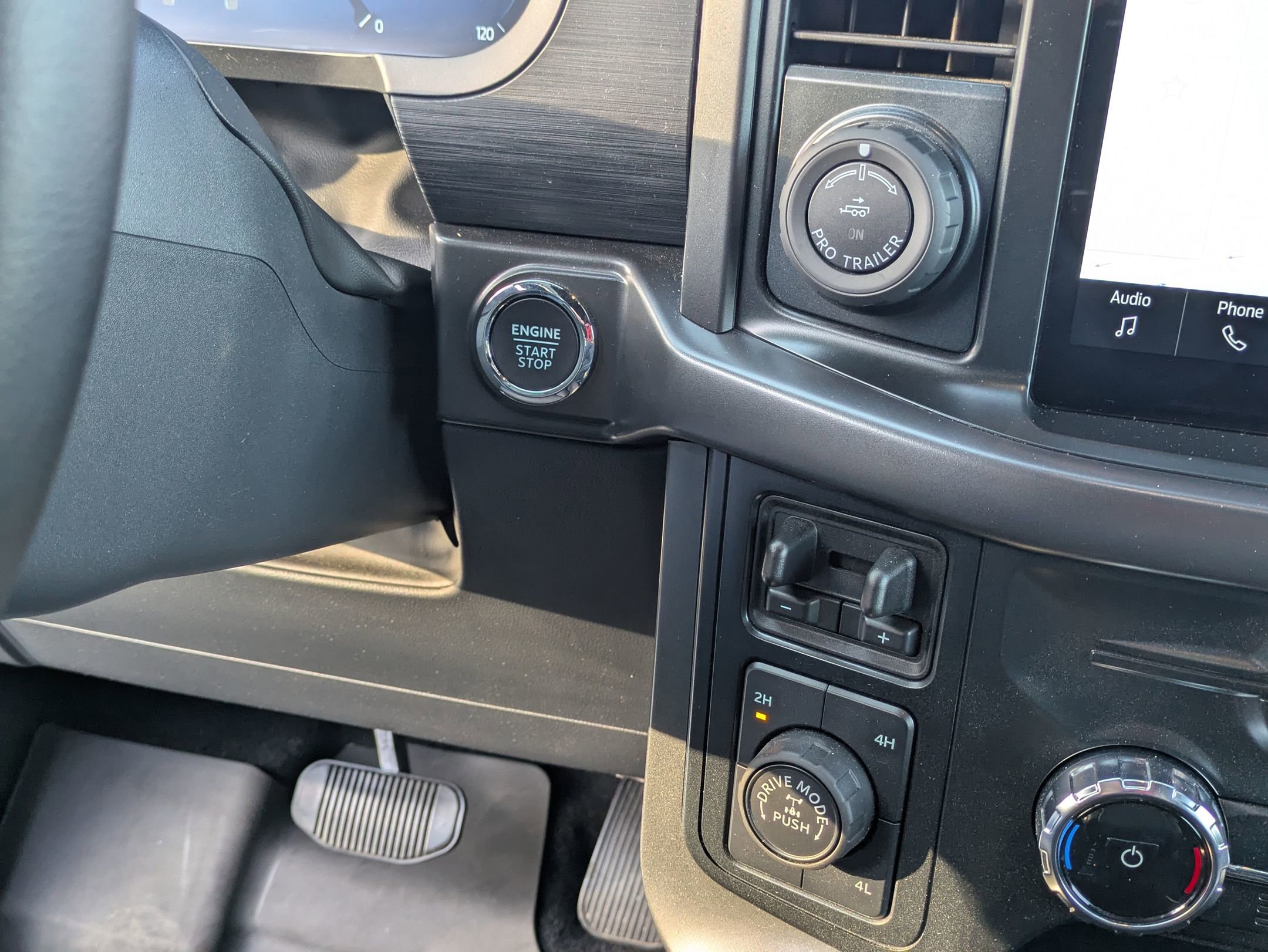 Certified 2024 Ford F150 XLT w/ Equipment Group 302A MID AWD/4WD image 27