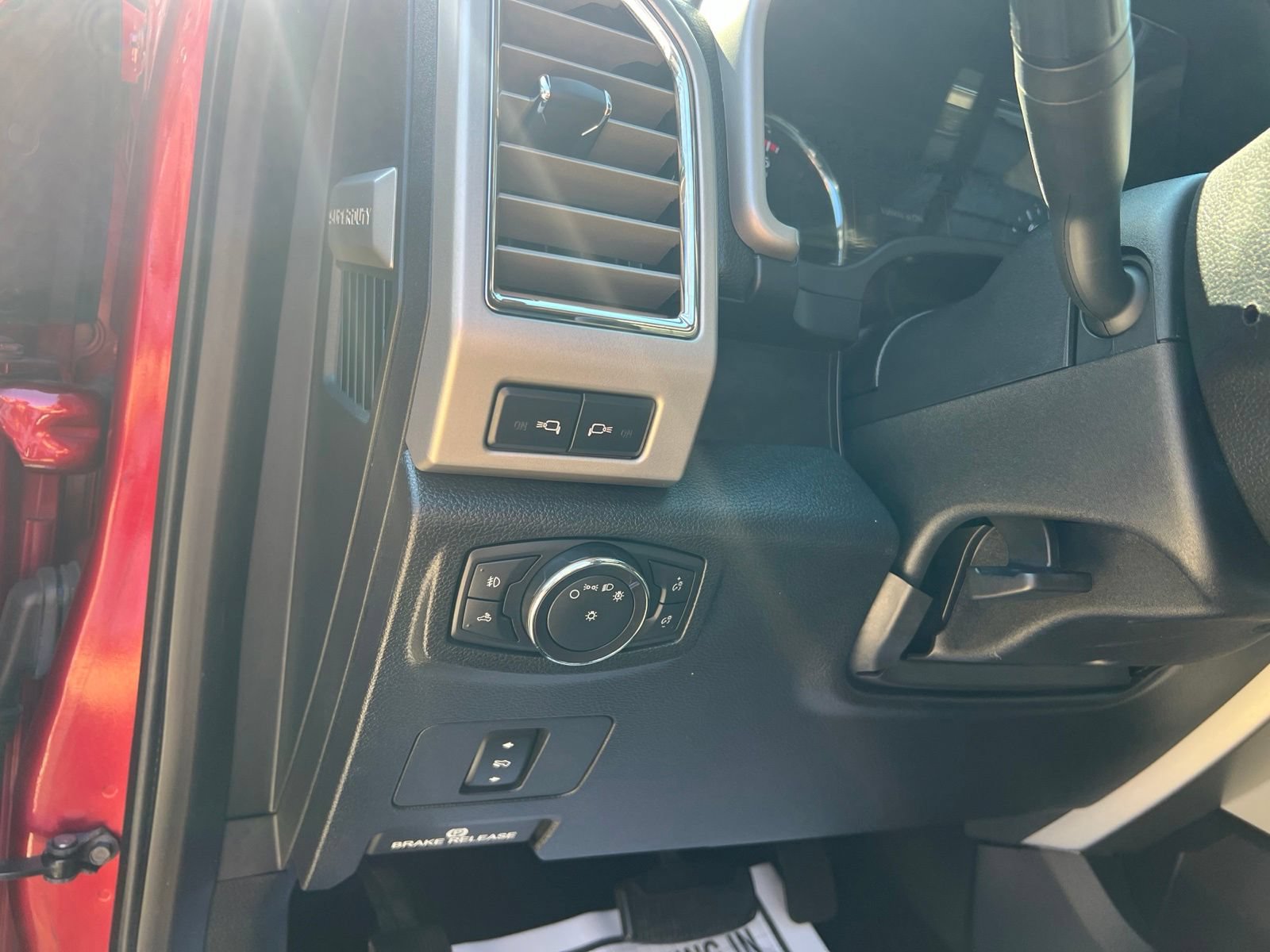 Certified 2017 Ford F250 Lariat w/ Chrome Package AWD/4WD image 22
