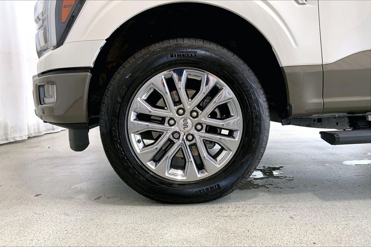 Certified 2025 Ford F150 King Ranch w/ FX4 Off-Road Package AWD/4WD image 8