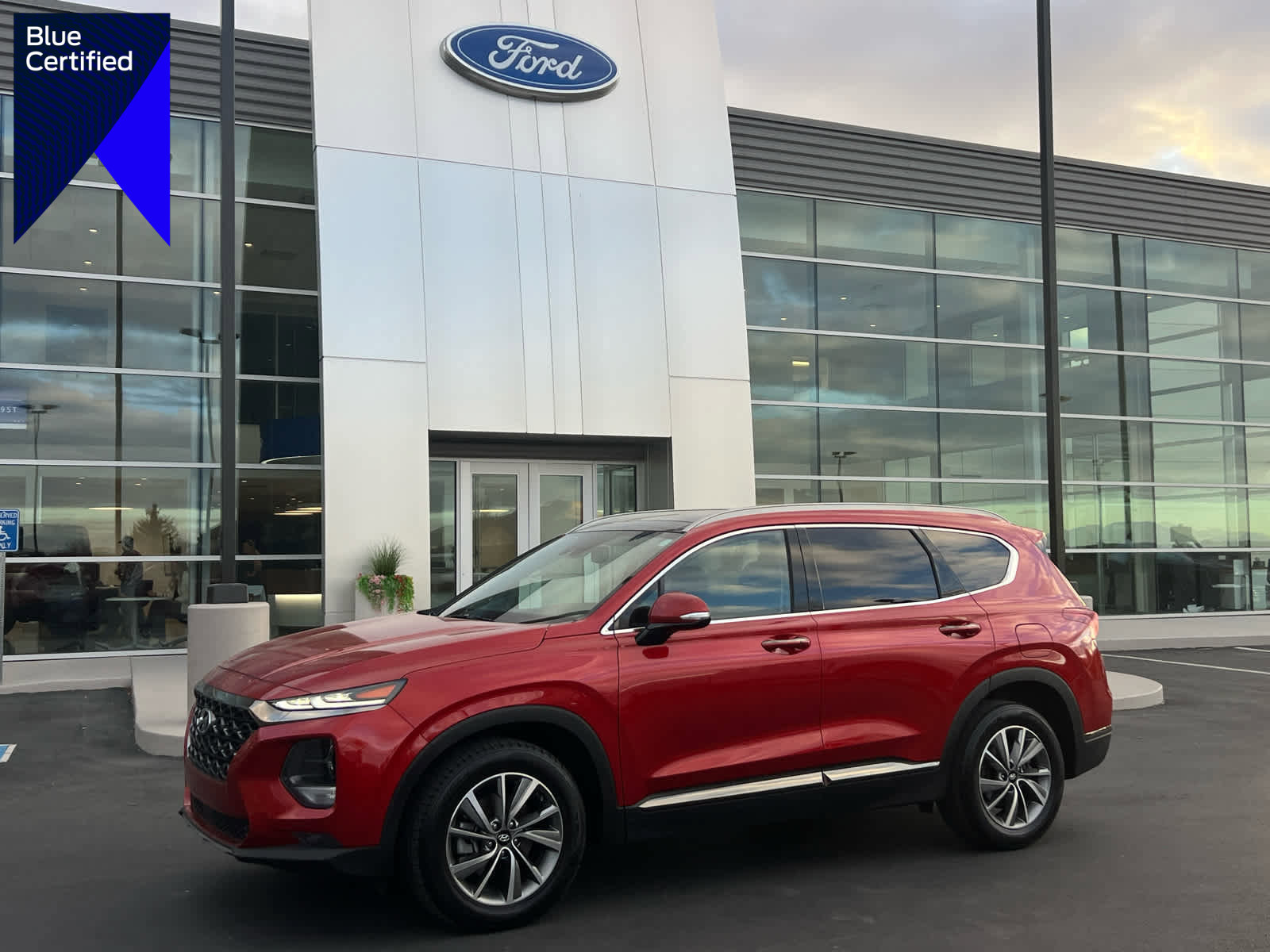 Used 2019 Hyundai Santa Fe Limited w/ Cargo Package image 1