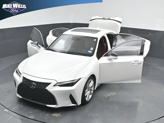 Used 2021 Lexus IS 300 w/ Comfort Package RWD image 26